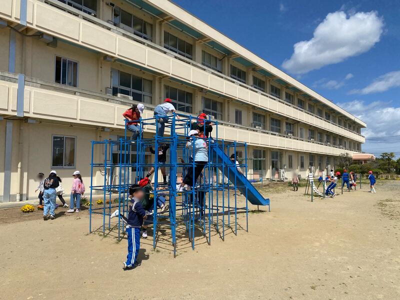 みんなでジャングルジム、いいですね！